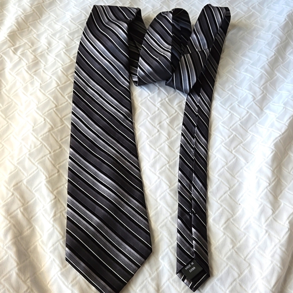Bugatti Tie